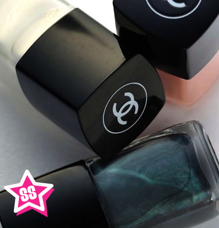 TREND REPORT – Chanel’s new “it” nail colour – Black Pearl for Spring/ Summer 2011