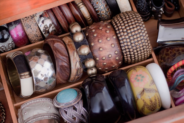 Ideas to Organize & Store your Accessories on www.stylescoop.co.za